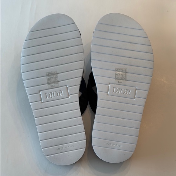 NWT Dior Black and White Flip-Flop Sandals - Picture 8 of 9